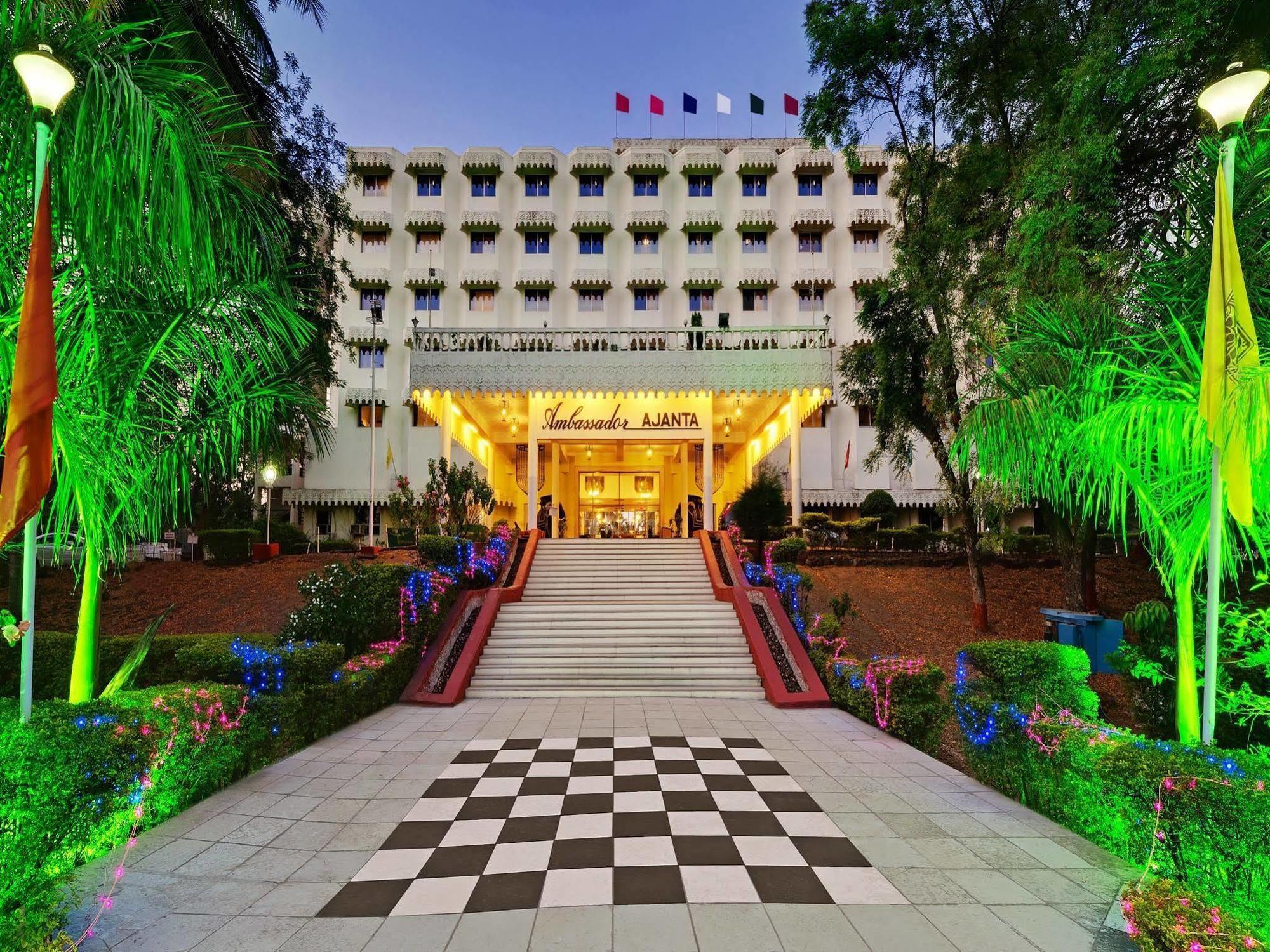 The Grand Pritam Hotel Gandhinagar Exterior foto